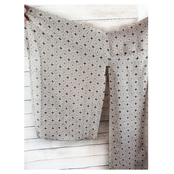 Black Poppy Semi Sheer Printed Brown Kimono - Picture 3 of 5